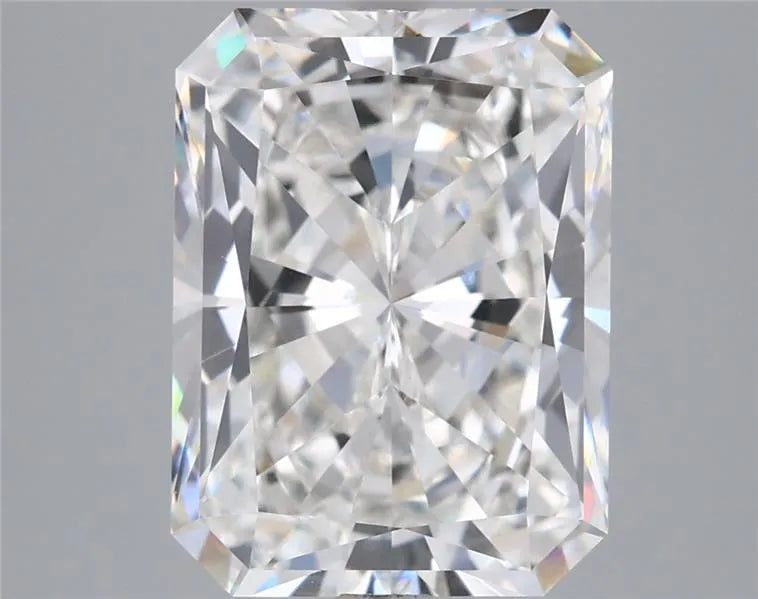4.01ct Radiant Lab Grown Diamond (Colour F, Clarity VVS2, IGI Certified)