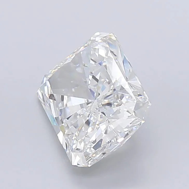 5.54ct Radiant Lab Grown Diamond (Colour E, Clarity VVS2, IGI Certified)