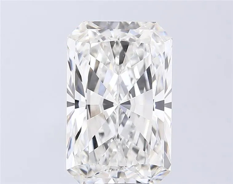 7.08ct Radiant Lab Grown Diamond (Colour F, Clarity VVS2, IGI Certified)