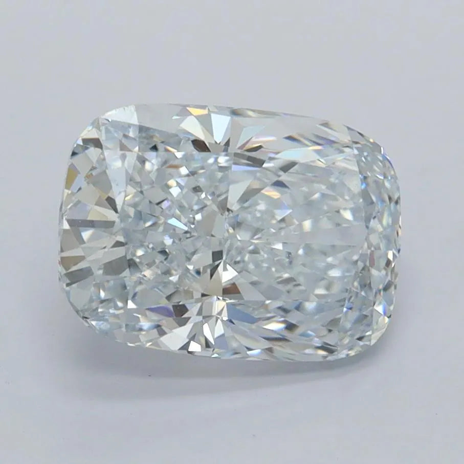 2.51ct Cushion modified Lab Grown Diamond (Colour F, Clarity VVS2, IGI Certified)