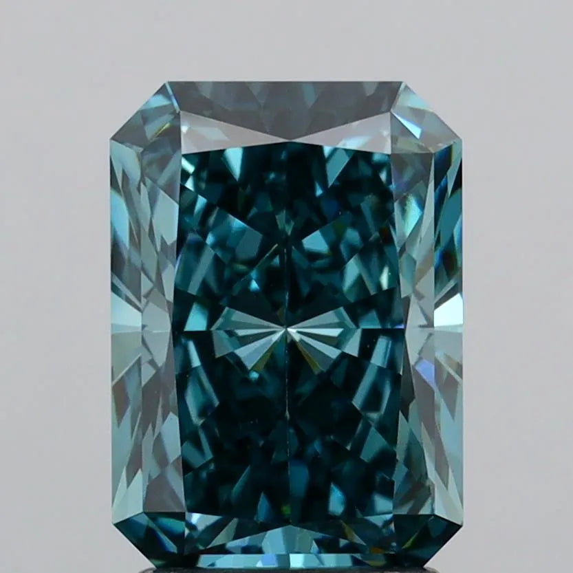 2.61ct Radiant Lab Grown Diamond (Colour Fancy Vivid Green, Clarity VVS2, IGI Certified)