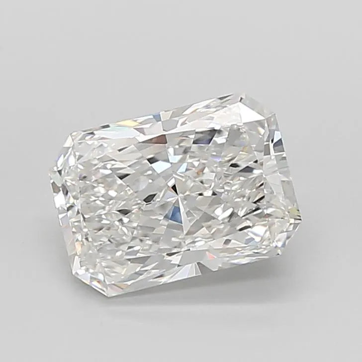 3.01ct Radiant Lab Grown Diamond (Colour F, Clarity VVS2, IGI Certified)