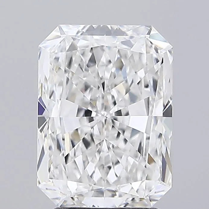 3.02ct Radiant Lab Grown Diamond (Colour E, Clarity VVS1, IGI Certified)