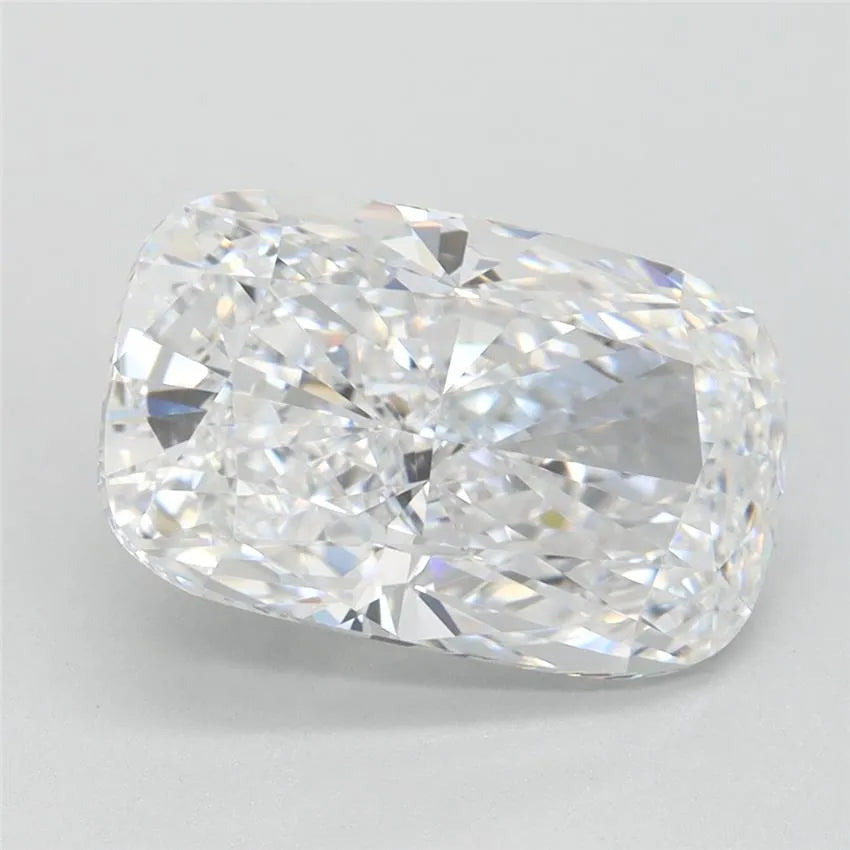 3.10ct Cushion modified Lab Grown Diamond (Colour D, Clarity VVS1, IGI Certified)