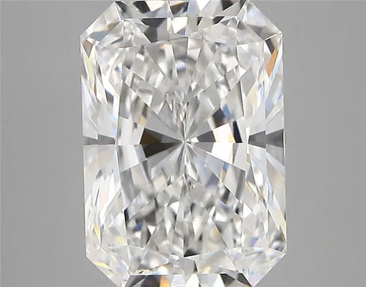 3.88ct Radiant Lab Grown Diamond (Colour D, Clarity VVS1, IGI Certified)