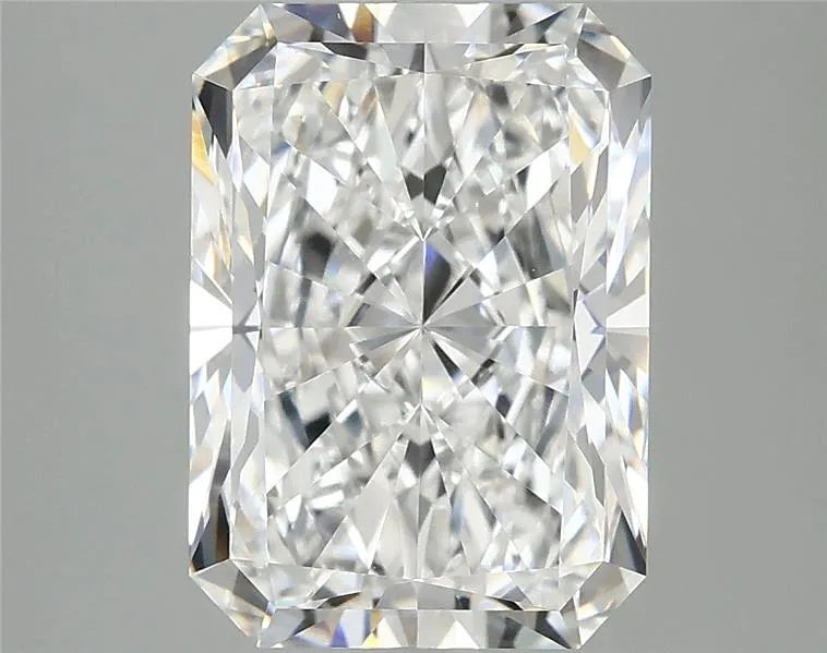 4.00ct Radiant Lab Grown Diamond (Colour D, Clarity VVS2, IGI Certified)