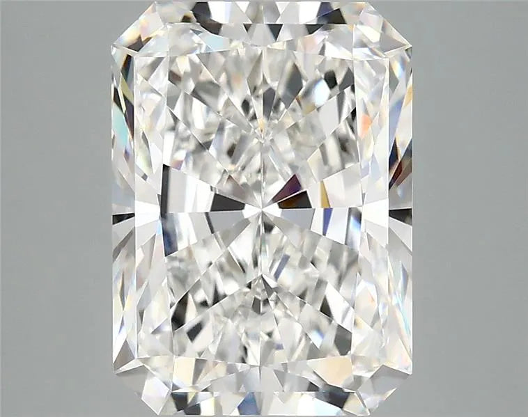 4.13ct Radiant Lab Grown Diamond (Colour E, Clarity VVS2, IGI Certified)
