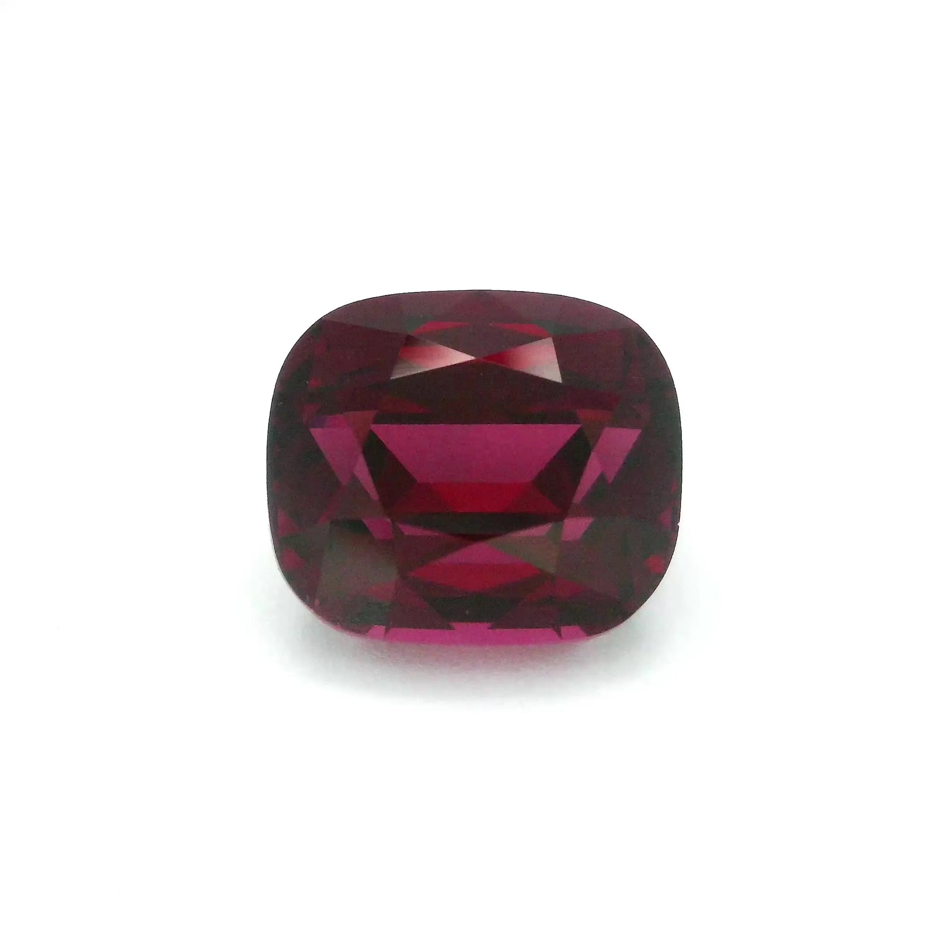 7.05ct Cushion Natural Garnet (Colour Red, Clarity Eye Clean, Cut Faceted)