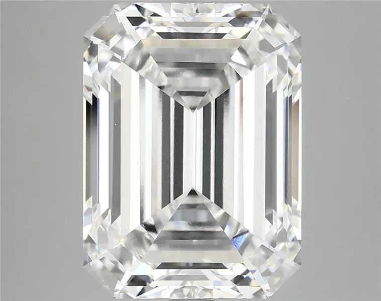 7.22ct Emerald Lab Grown Diamond (Colour E, Clarity VVS2, IGI Certified)